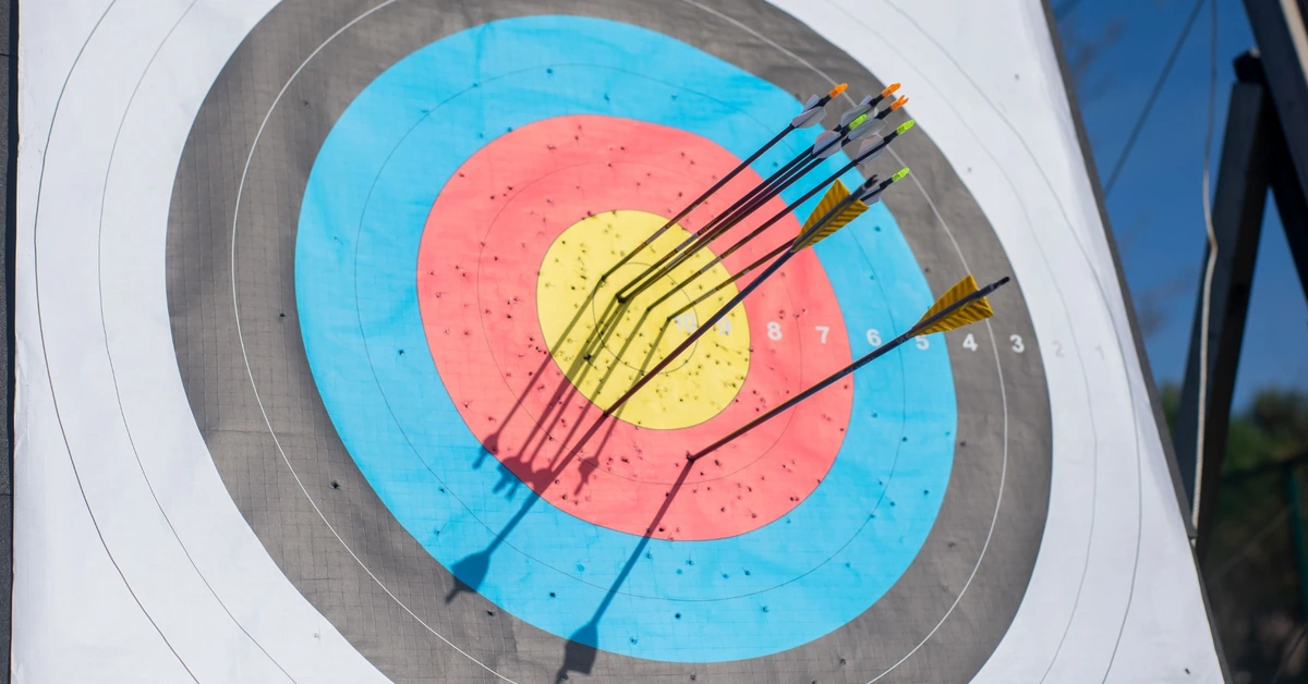 Arrows striking an archery target, representing focused promotion around one primary offer.